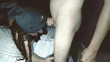 Istri Temanku Menghisap Batangku Sampai Puas