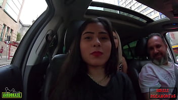 Malam Liar Izabela Pimenta Dan Binho Ted Beraksi Panas Di Mobil Dekat Praça Da Sé, São Paulo