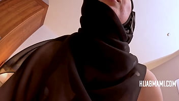 Debt Kolektor Gagahi Janda Berhijab Bandel – Aaliyah Yasin | Hijabma