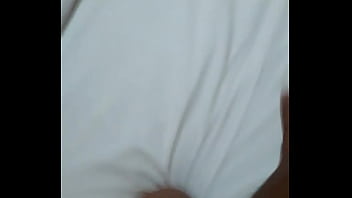 Memek Sempit Dan Ketat Merayu Kontol Untuk Menggedor Ranjang Hingga Klimaks