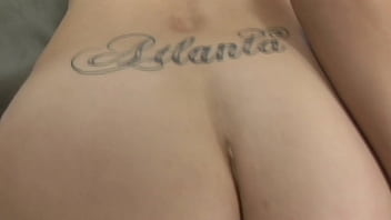 Ibu Berambut Cokelat Dijilati Dan Ditiduri Oleh Anak Laki-laki