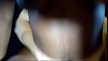 Sesi Panas Di Kat’s Playhouse: Tontin Aku, Cewek Hitam Seksi, Ditiduri Cowok Putih Langsung Untuk Para Penonton!