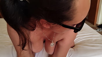 Liburan Turki Bareng Saudara Tiri Seksi Berakhir Panas… Saling Memuaskan Di Kamar Hotel