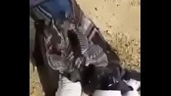 Basahi Jilbab Dengan Pancaran Air Seniku Yang Panas