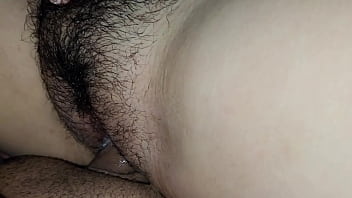 Adik Tiriku Desi Menggodaku Saat Kami Nonton Tv Bersama