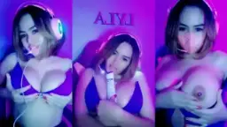Dada Montok Youtuber Gamer Seksi Miss Euni Bikin Greget