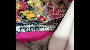 Bidadari Desa India, Bhabhi Nakar Buang Air Di Alam Terbuka