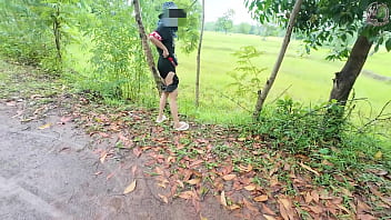 สาวไทยใจกล้าโชว์หีริมทาง เสียงครวญครางฟังแล้วเสียว