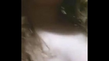 Istri Desi Merangsang Diri Sendiri Di Kamar Mandi