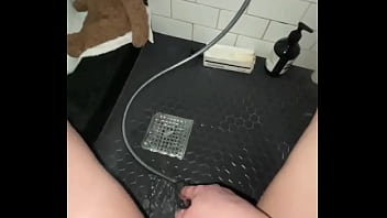 Gadis Saudi Muda Elite Dengan Tubuh Sempurna Memuaskan Naluri Birahinya Di Kamar Mandi – Arab Snowwhite – Amatir