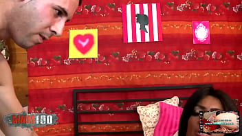 Pemuda Spanyol Ngesot Memek Berbulu Lebat Dan Ketek Ranum Milik Ibu-ibu Matang