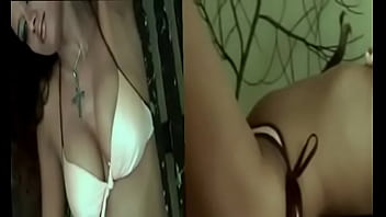 Gadis India Seksi Dengan Payudara Besar Dan Menggoda