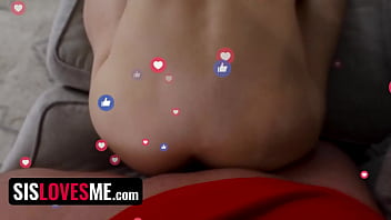 Si Kecil Emma Jadi Gila Saat Live, Akhirnya Kubikin Pantatnya Teriak Nikmat!