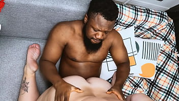 Ibu Tiri Matang Menggila Pada Anak Tirinya Yang Berkulit Gelap