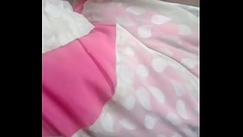 Pembantu Kantor Seksi Yang Menggoda