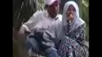 Goyangan Tangan Nakal Dari Gadis Berhijab Malaysia