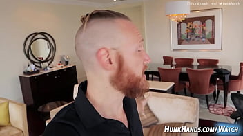 Pantat Montok Amatir Basah Tembak Sembur! Emak-emak Asia Asli Ngentot!