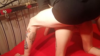 Kakak Tiri Ngentot Gila Dengan Tinju Dan Kontol Sekaligus