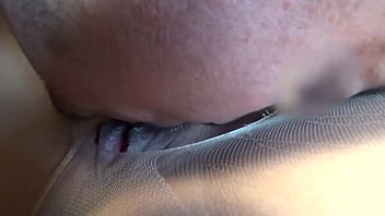 Gadis Asia 18 Tahun Yang Menggairahkan Dan Penuh Nafsu