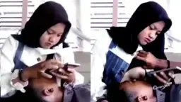 Abg Berjilbab Menggairahkan Pacarnya Dengan Mulut Di Warung Kopi