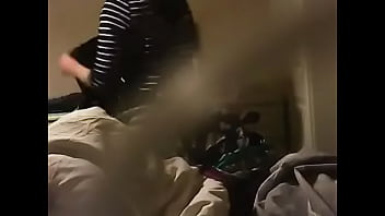 Gaun Seksi Untuk Gadis Berhijab Yang Menggoda