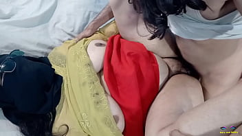 Istri Muslim Desi Berhijab Selingkuh Ditiduri Di Atas Meja Pakai Kacamata Hitam, Adegan Ranjang Seru Dengan Audio Hindi Jernih