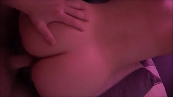 Ibu Tiri Dan Anak Tirinya Bersiap-siap Tidur – Brianna Beach – Ibu Yang Didahulukan – Cuplikan