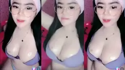 Sasa, Belahan Dadamu Yang Montok Dan Basah Menggoda